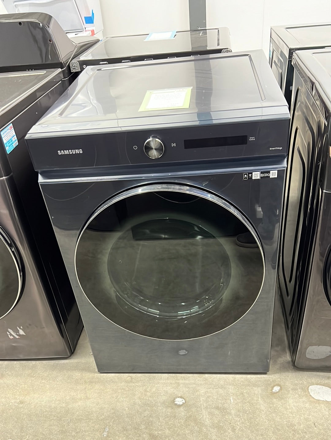 Bespoke 7.6 cu. ft. Ultra Capacity Electric Dryer with AI Optimal Dry and Super Speed Dry (minor dents may cause light noise)