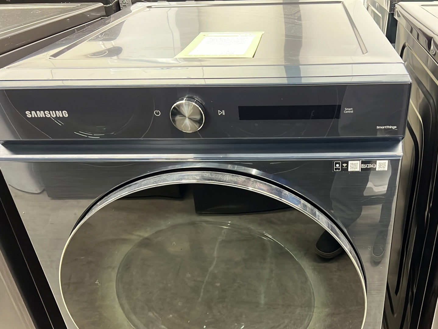 Bespoke 7.6 cu. ft. Ultra Capacity Electric Dryer with AI Optimal Dry and Super Speed Dry (minor dents may cause light noise)